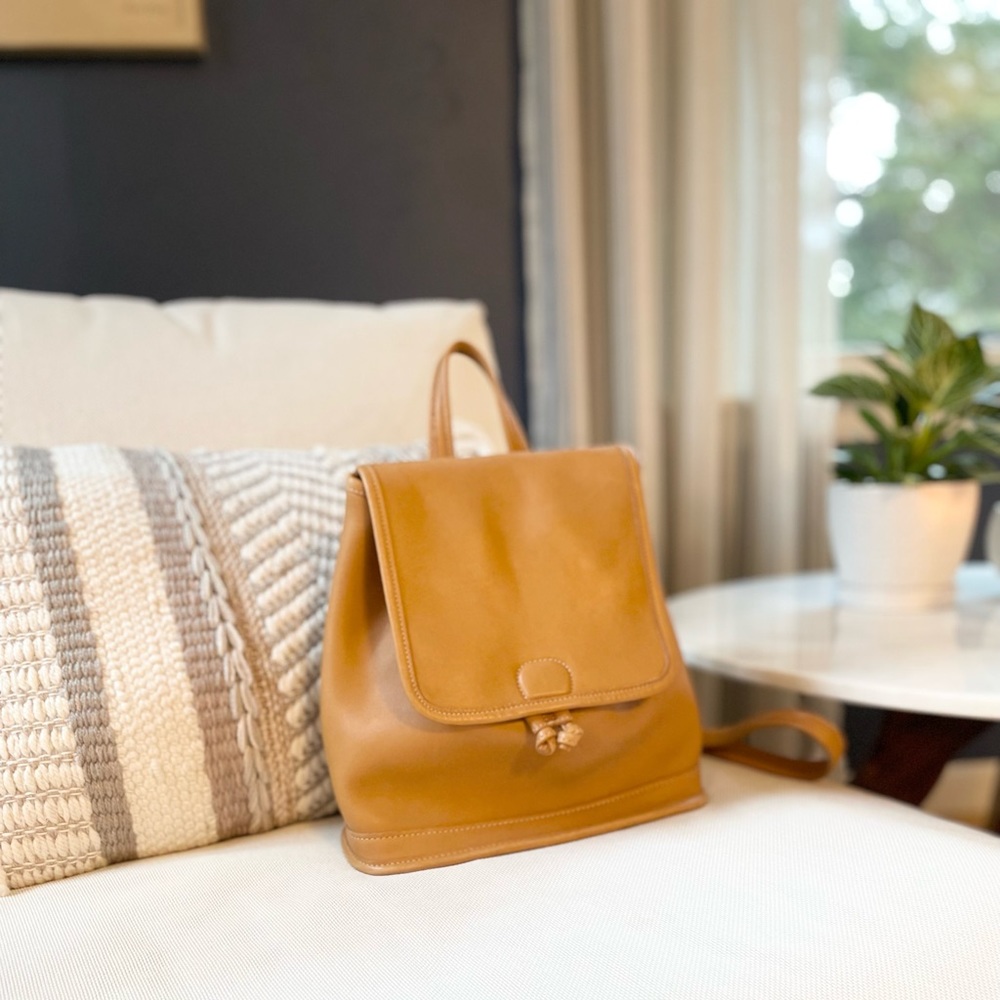 Coach Rare {Vintage} Natural Tan Saddle Leather Backpack - Picture 3 of 11